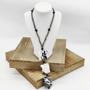 Natural Tone Faux Marble Necklace